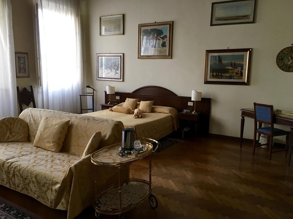 Soggiorno Antica Torre Bed and Breakfast Florence Buitenkant foto